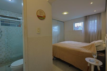 Casa à venda com 229m², 4 quartos e 3 vagas