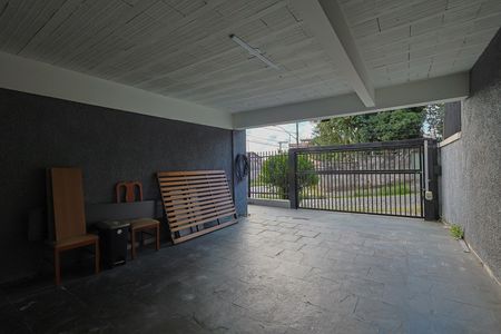 Casa à venda com 229m², 4 quartos e 3 vagas