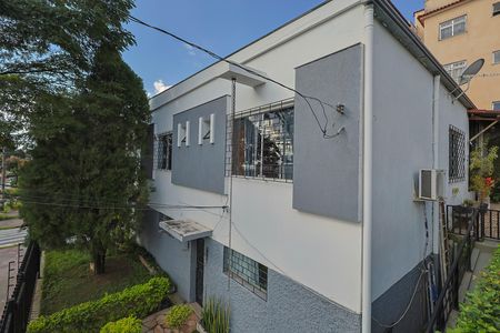 Casa à venda com 229m², 4 quartos e 3 vagas