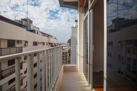Apartamento para alugar com 77m², 3 quartos e 1 vagaSala Varanda