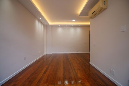 Apartamento para alugar com 77m², 3 quartos e 1 vagaSala