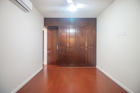 Apartamento para alugar com 77m², 3 quartos e 1 vagaQuarto 1