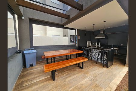 Apartamento para alugar com 37m², 2 quartos e sem vagaÁrea comum - Churrasqueira