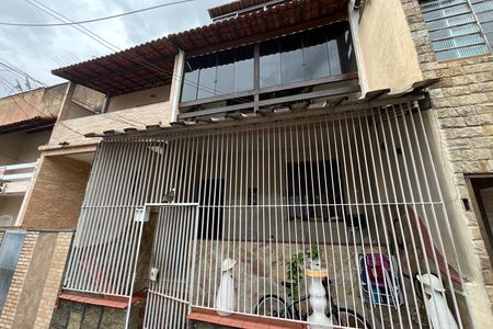 Casa à venda com 100m², 3 quartos e 1 vagaEntrada