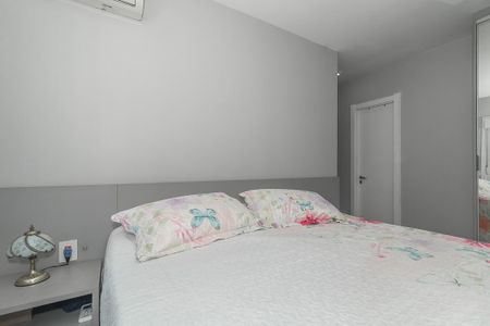 Quarto Suíte de apartamento à venda com 2 quartos, 60m² em São Sebastião, Porto Alegre