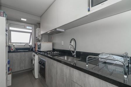 Cozinha de apartamento à venda com 2 quartos, 60m² em São Sebastião, Porto Alegre
