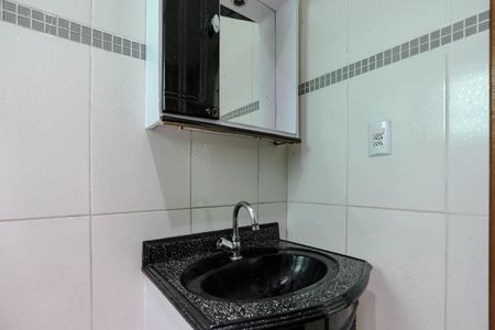 Casa para alugar com 75m², 2 quartos e 4 vagasBanheiro