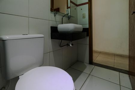 Casa para alugar com 75m², 2 quartos e 4 vagasBanheiro - Quarto 2 - Suíte