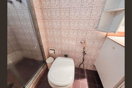 Apartamento para alugar com 76m², 2 quartos e sem vagaBanheiro