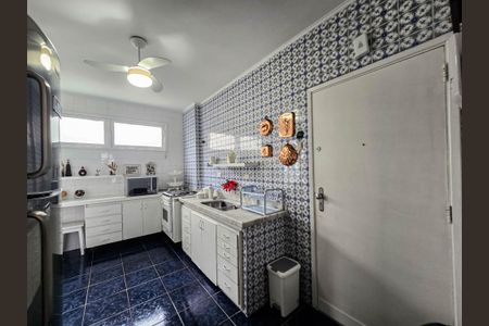 Apartamento para alugar com 76m², 2 quartos e sem vagaCozinha