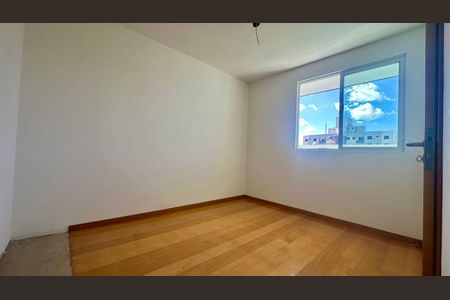 Apartamento à venda com 140m², 4 quartos e 3 vagas Apartamento à venda com 140m², 4 quartos e 3 vagasQuarto