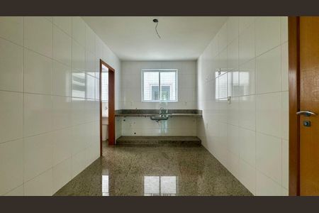 Apartamento à venda com 140m², 4 quartos e 3 vagas Apartamento à venda com 140m², 4 quartos e 3 vagasCozinha
