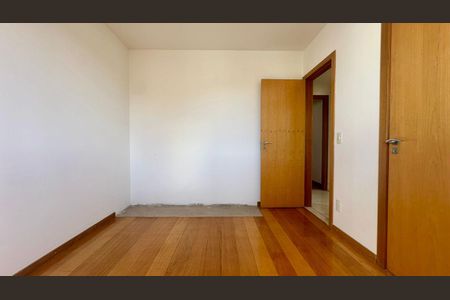 Apartamento à venda com 140m², 4 quartos e 3 vagas Apartamento à venda com 140m², 4 quartos e 3 vagasQuarto
