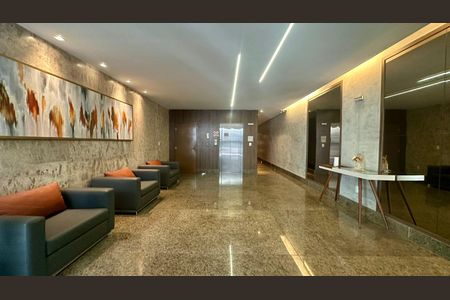 Apartamento à venda com 140m², 4 quartos e 3 vagas Apartamento à venda com 140m², 4 quartos e 3 vagasHall social