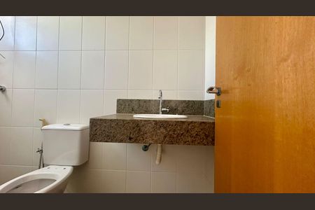 Apartamento à venda com 140m², 4 quartos e 3 vagas Apartamento à venda com 140m², 4 quartos e 3 vagasBanheiro