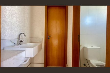 Apartamento à venda com 140m², 4 quartos e 3 vagas Apartamento à venda com 140m², 4 quartos e 3 vagasBanheiro