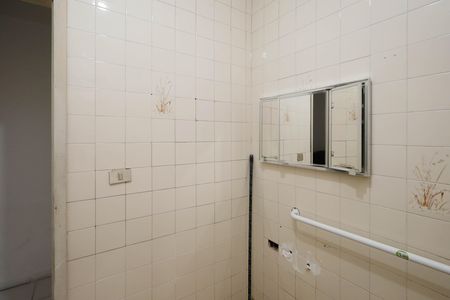 Casa à venda com 250m², 4 quartos e 2 vagasBanheiro 3