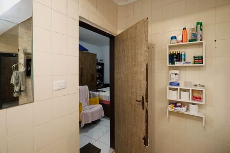 Casa à venda com 250m², 4 quartos e 2 vagasBanheiro da Suíte