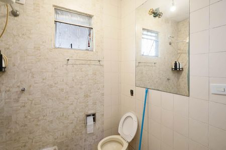 Casa à venda com 250m², 4 quartos e 2 vagasBanheiro da Suíte