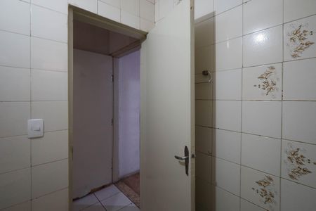 Casa à venda com 250m², 4 quartos e 2 vagasLavabo