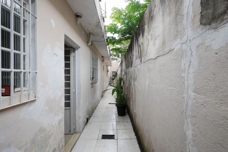Casa à venda com 250m², 4 quartos e 2 vagasCorredor