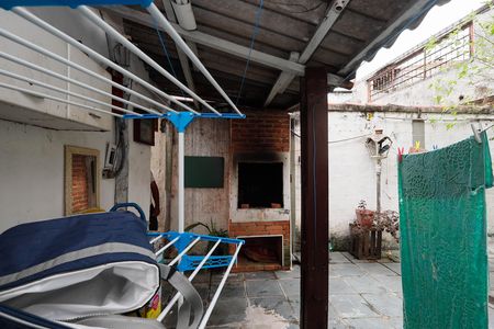 Casa à venda com 250m², 4 quartos e 2 vagasChurrasqueira