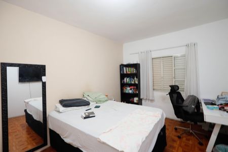 Casa à venda com 250m², 4 quartos e 2 vagasQuarto 1