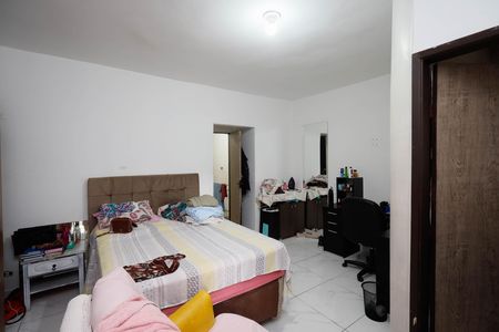 Casa à venda com 250m², 4 quartos e 2 vagasSuíte 