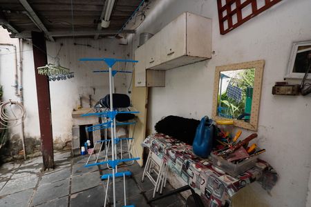Casa à venda com 250m², 4 quartos e 2 vagasQuintal