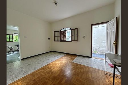 Sala de casa para alugar com 3 quartos, 100m² em Lagoinha, Belo Horizonte