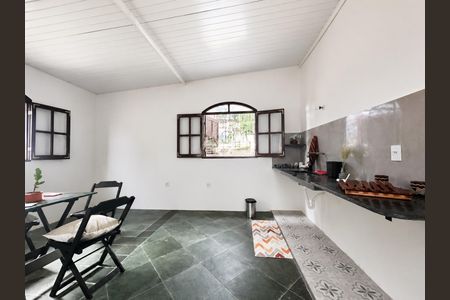 Cozinha de casa para alugar com 3 quartos, 100m² em Lagoinha, Belo Horizonte
