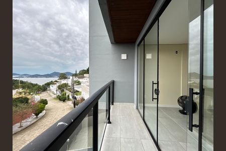 Casa para alugar com 150m², 2 quartos e 1 vaga Casa para alugar com 150m², 2 quartos e 1 vagaVaranda