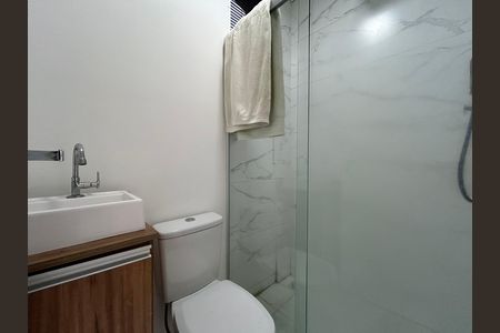 Casa para alugar com 150m², 2 quartos e 1 vaga Casa para alugar com 150m², 2 quartos e 1 vagaBanheiro suíte 1