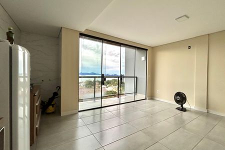 Casa para alugar com 150m², 2 quartos e 1 vaga Casa para alugar com 150m², 2 quartos e 1 vagaCozinha