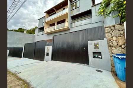 Casa para alugar com 150m², 2 quartos e 1 vaga Casa para alugar com 150m², 2 quartos e 1 vagaFachada