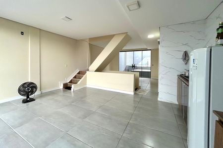 Casa para alugar com 150m², 2 quartos e 1 vaga Casa para alugar com 150m², 2 quartos e 1 vagaCozinha