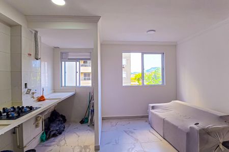 Sala de apartamento para alugar com 2 quartos, 40m² em Del Castilho, Rio de Janeiro