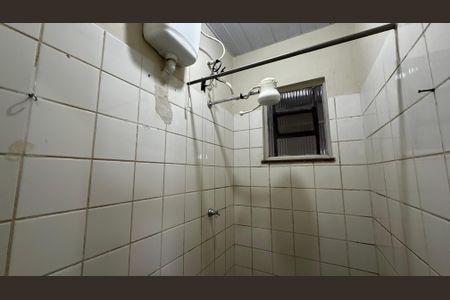 Banheiro  de apartamento para alugar com 1 quarto, 38m² em Vargem Grande, Rio de Janeiro
