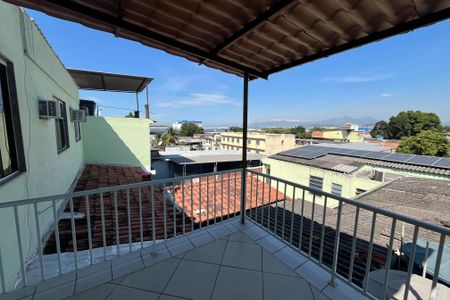 Casa de condomínio para alugar com 80m², 2 quartos e sem vagaVaranda