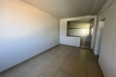 Sala de casa de condomínio para alugar com 2 quartos, 80m² em Parque Boa Vista I, Duque de Caxias
