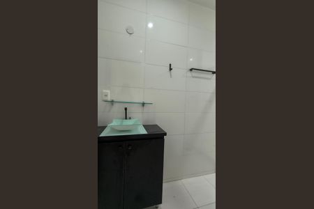 Apartamento à venda com 181m², 3 quartos e 2 vagas Apartamento à venda com 181m², 3 quartos e 2 vagasBanheiro da Suíte