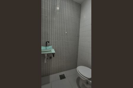 Apartamento à venda com 181m², 3 quartos e 2 vagas Apartamento à venda com 181m², 3 quartos e 2 vagasLavabo