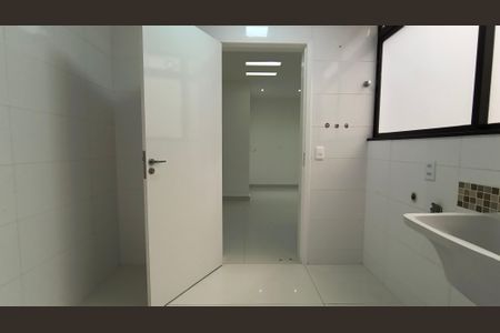 Apartamento à venda com 181m², 3 quartos e 2 vagas Apartamento à venda com 181m², 3 quartos e 2 vagasÁrea de Serviço