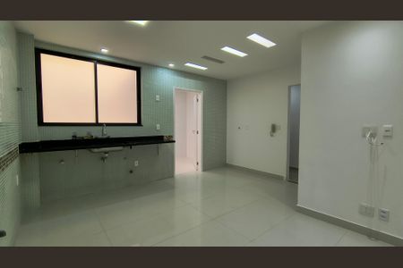 Apartamento à venda com 181m², 3 quartos e 2 vagas Apartamento à venda com 181m², 3 quartos e 2 vagasCozinha