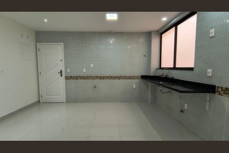 Apartamento à venda com 181m², 3 quartos e 2 vagas Apartamento à venda com 181m², 3 quartos e 2 vagasCozinha