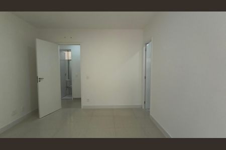 Apartamento à venda com 181m², 3 quartos e 2 vagas Apartamento à venda com 181m², 3 quartos e 2 vagasSuíte