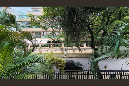 Apartamento à venda com 181m², 3 quartos e 2 vagas Apartamento à venda com 181m², 3 quartos e 2 vagasVaranda