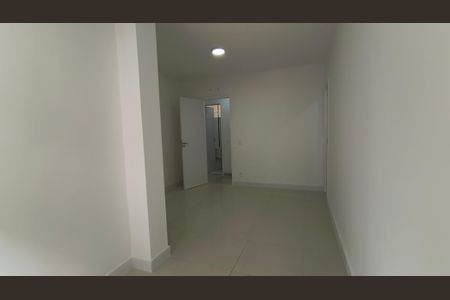 Apartamento à venda com 181m², 3 quartos e 2 vagas Apartamento à venda com 181m², 3 quartos e 2 vagasSuíte