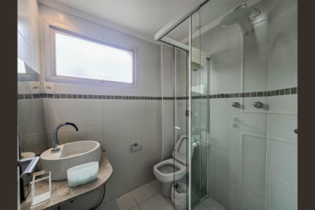 Banheiro de apartamento para alugar com 2 quartos, 86m² em Parque Itamarati, Jacareí