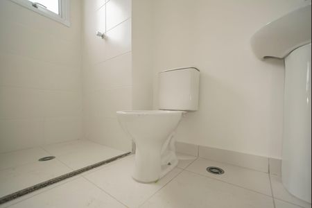 Apartamento para alugar com 42m², 1 quarto e sem vaga Apartamento para alugar com 42m², 1 quarto e sem vagaBanheiro da Suíte